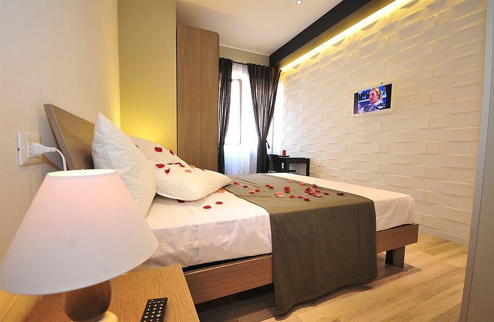 Bed and Breakfast Living Рим Экстерьер фото