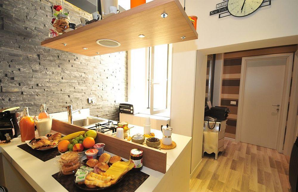 Bed and Breakfast Living Рим Экстерьер фото